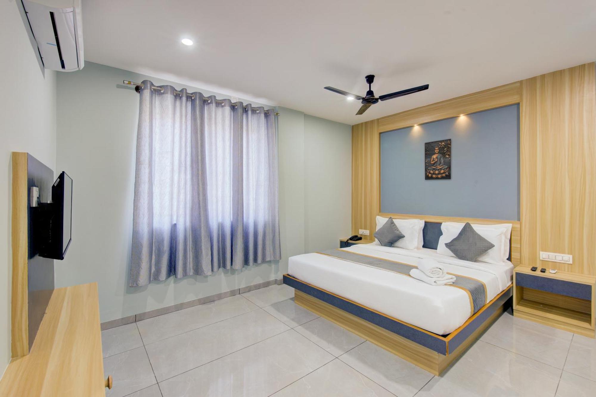 Hotel Park Lane Yelahanka Bangalore Dış mekan fotoğraf