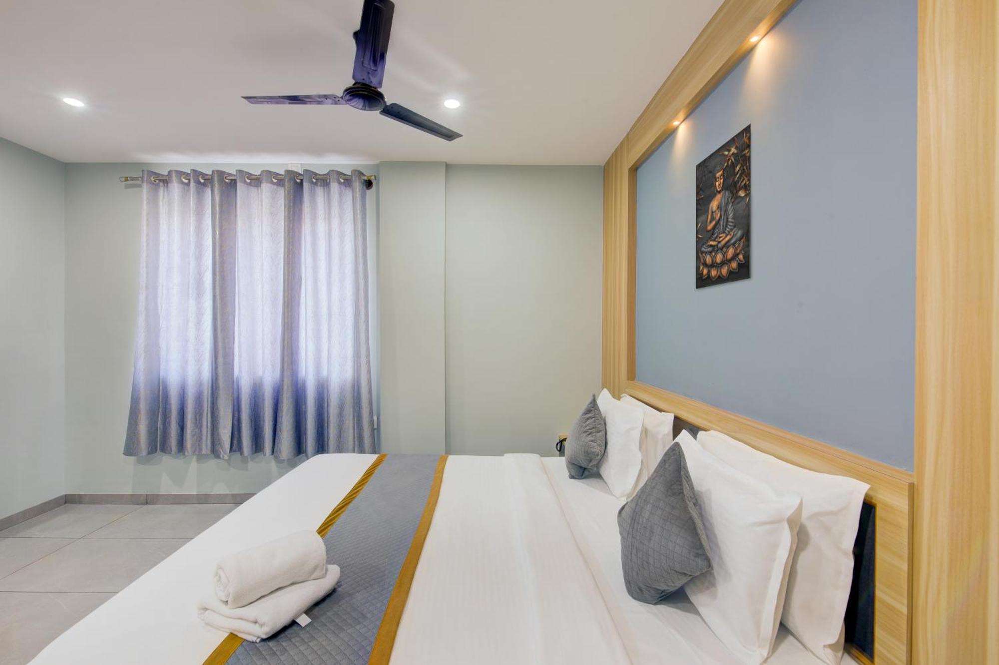 Hotel Park Lane Yelahanka Bangalore Dış mekan fotoğraf