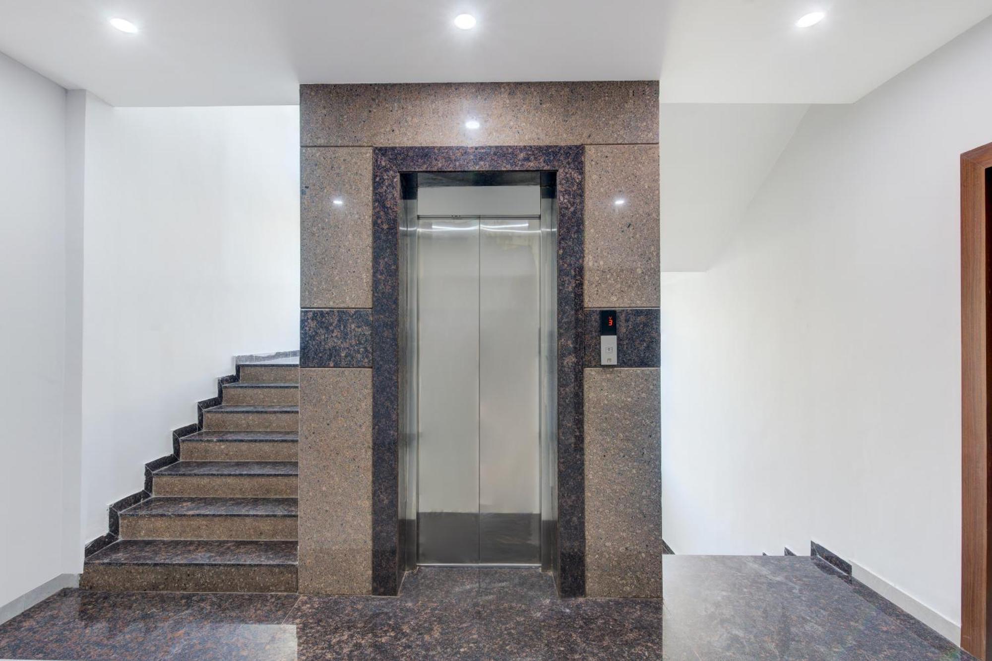 Hotel Park Lane Yelahanka Bangalore Dış mekan fotoğraf